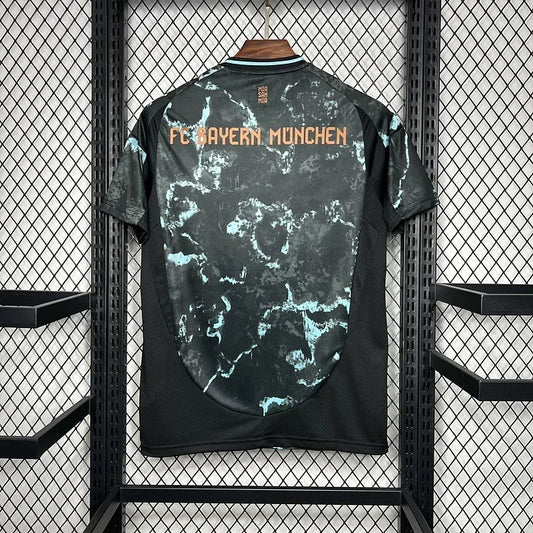 Camiseta Bayern Múnich 2024/25