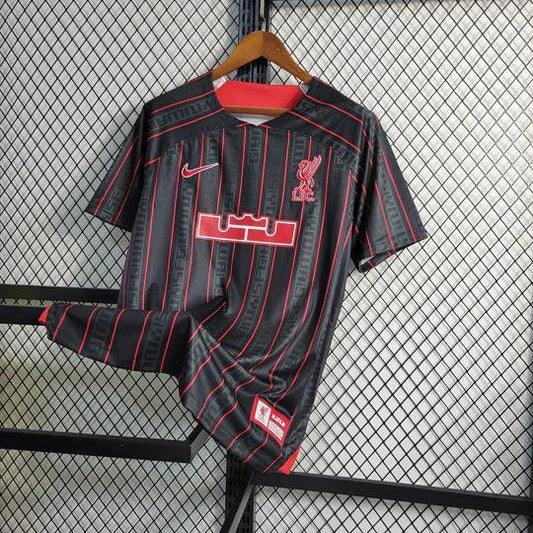 Liverpool camiseta Lebron James 2023