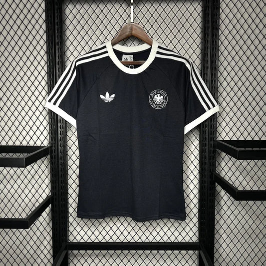 CAMISETA RETRO ALEMANIA