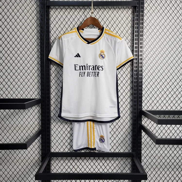 KIT JÚNIOR REAL MADRID 2023/24