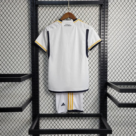 KIT JÚNIOR REAL MADRID 2023/24