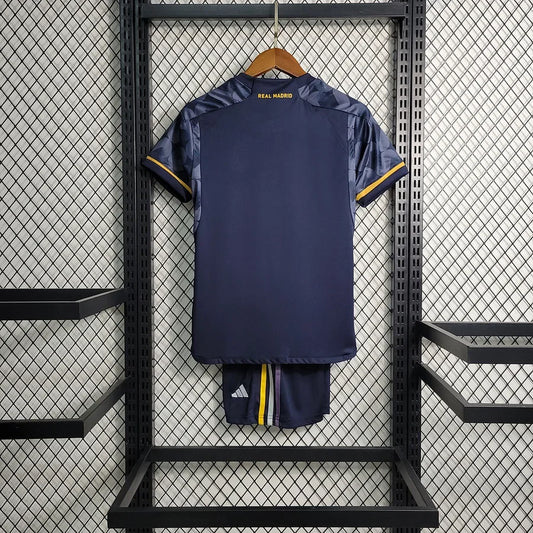 KIT JÚNIOR REAL MADRID SEGUNDA EQUIPACIÓN