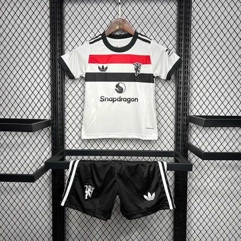 Kit Júnior Manchester United 2024-25