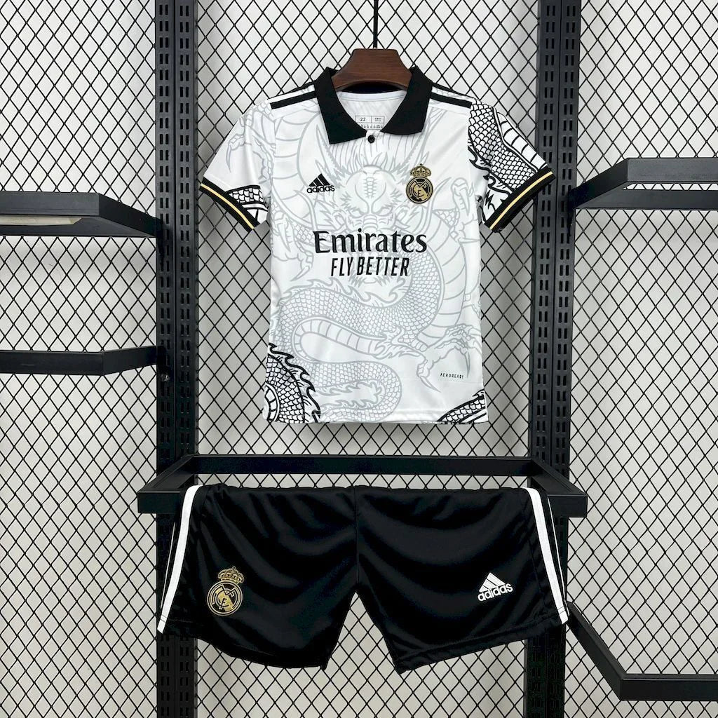 Kit Júnior Real Madrid concepto 2022-23