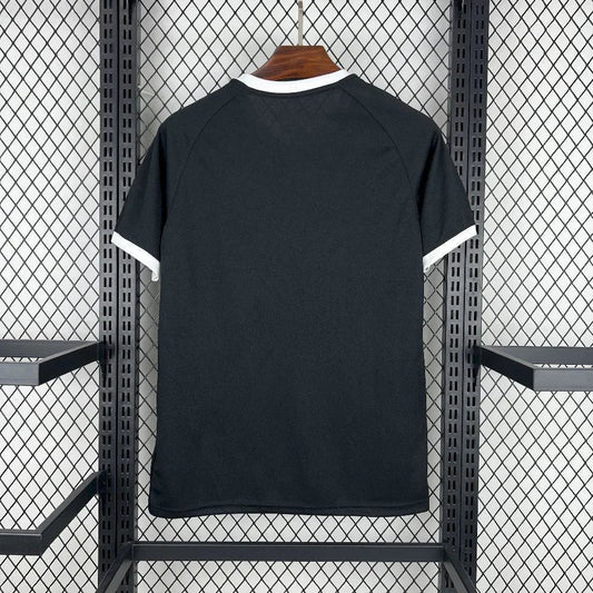 Camiseta Ajax concepto 2025-26