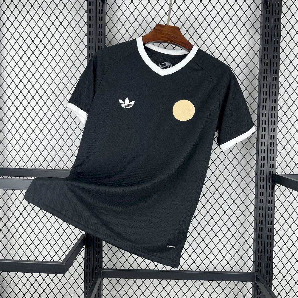 Camiseta Ajax concepto 2025-26