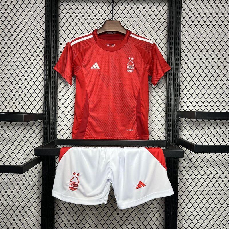 Kit Júnior Nottingham Forest 2024-25